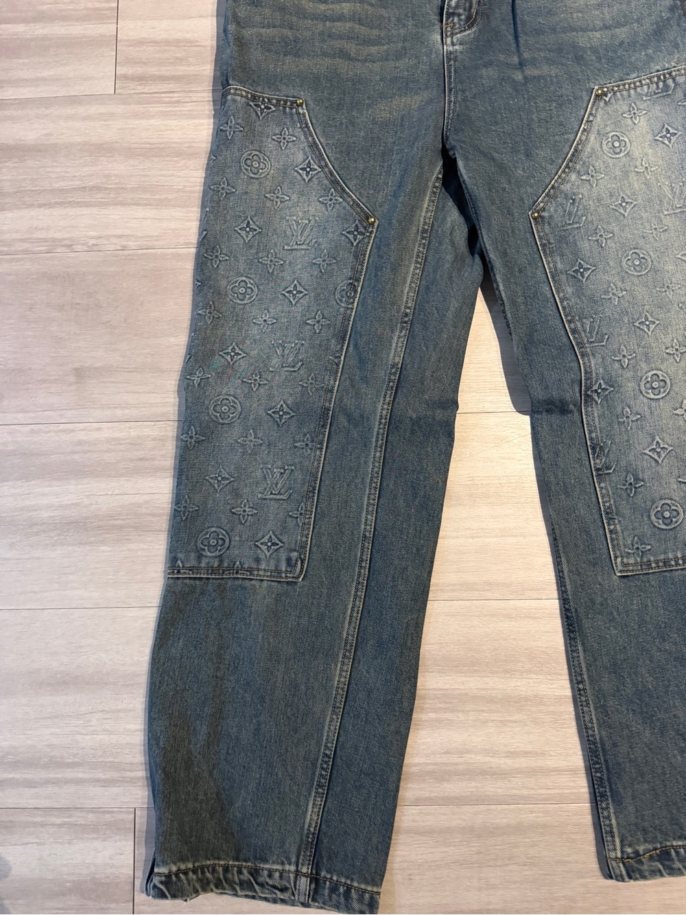 LV Embroidered Denim Carpenter STRAIGHT LEG Jeans Blue SIZE 36 - Picture 4 of 11